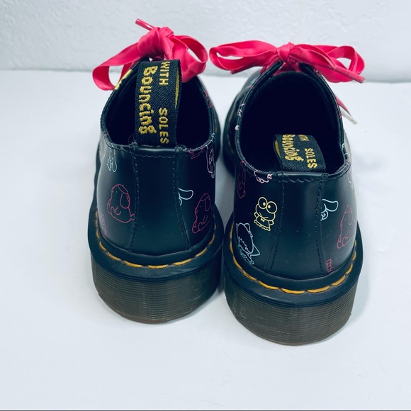 Dr Martens | Hello Kitty collab - Picture 10 of 16